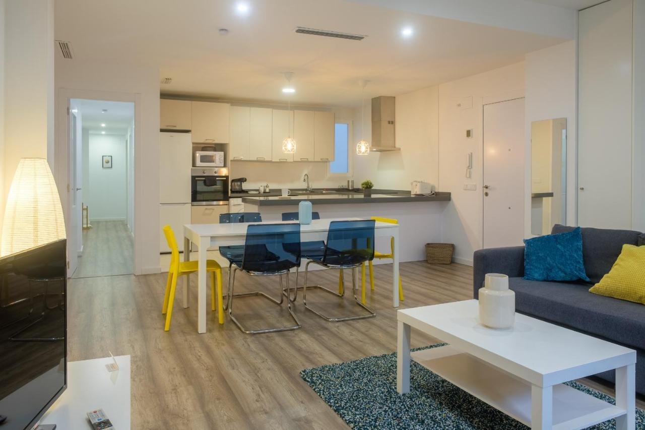 Bright, Brand New & Very Comfortable Apartment Valencia Luaran gambar