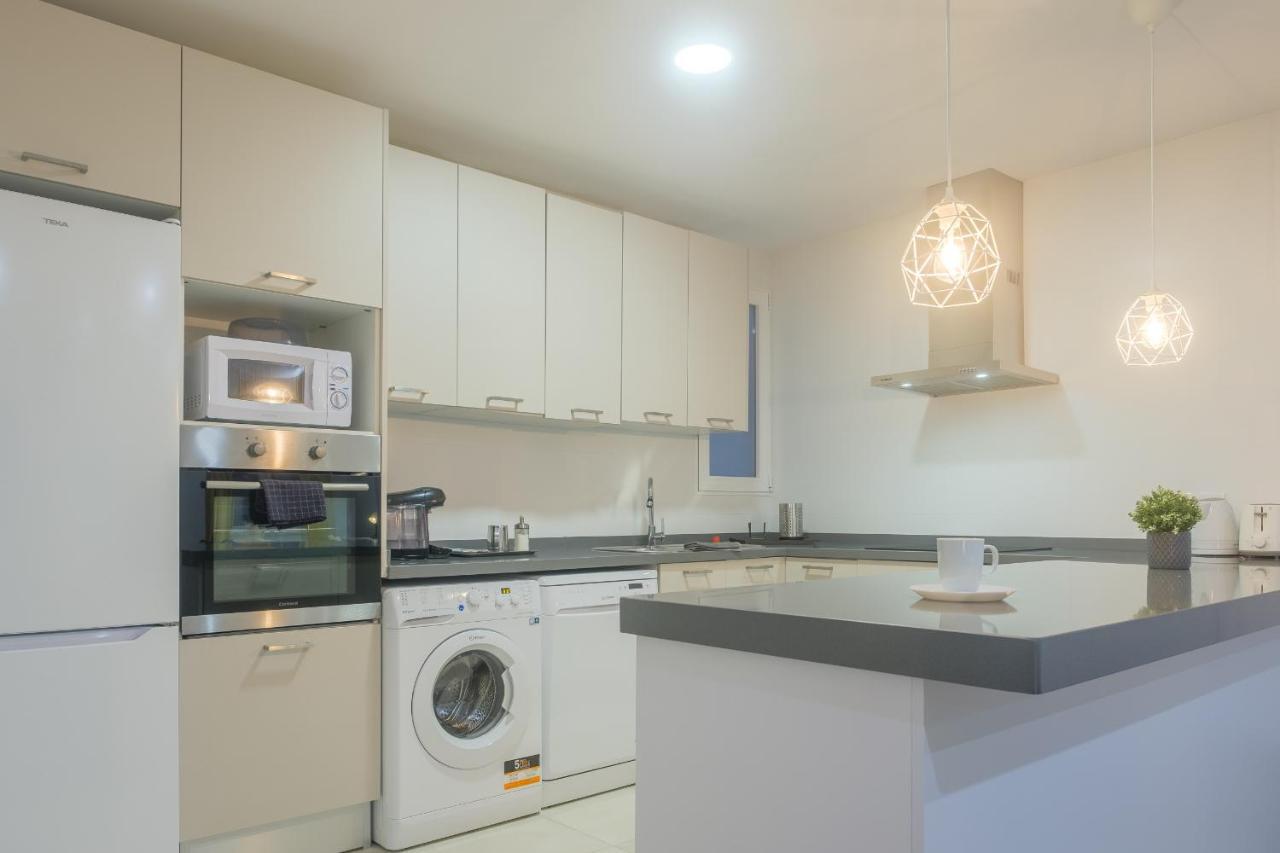 Bright, Brand New & Very Comfortable Apartment Valencia Luaran gambar