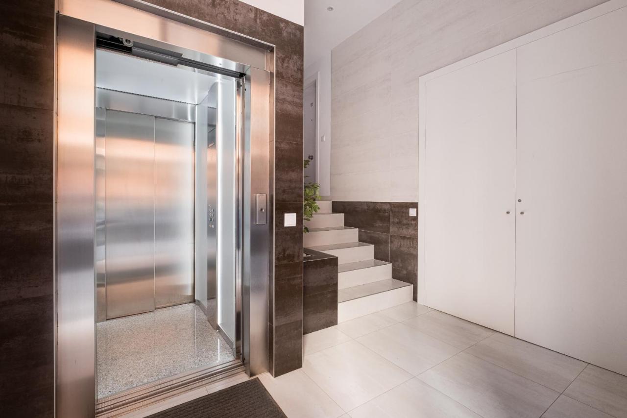 Bright, Brand New & Very Comfortable Apartment Valencia Luaran gambar